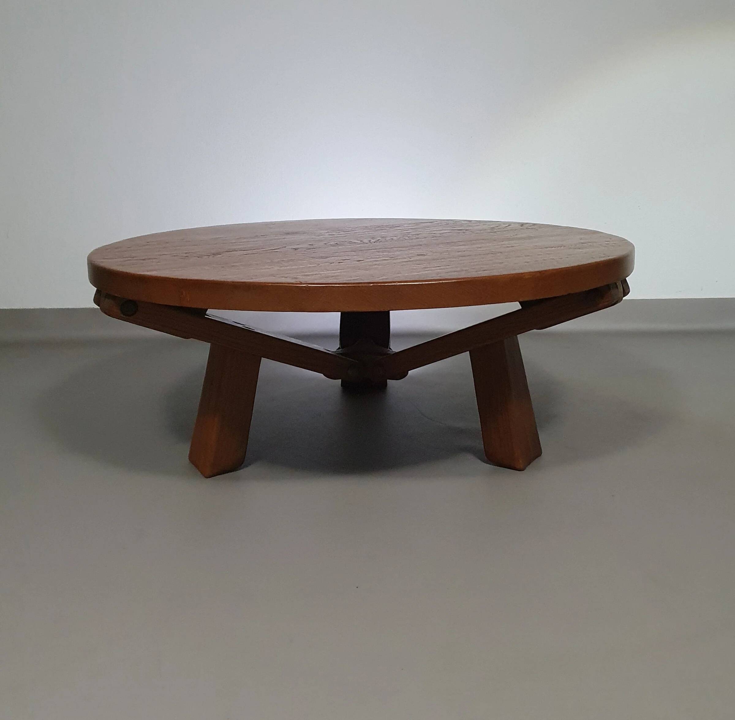 Table basse ronde en chêne, réglable en hauteur, années 1960