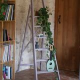 Painter's stepladder