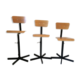Set de 3 chaises réglable d'atelier de laboratoire ou de chimie