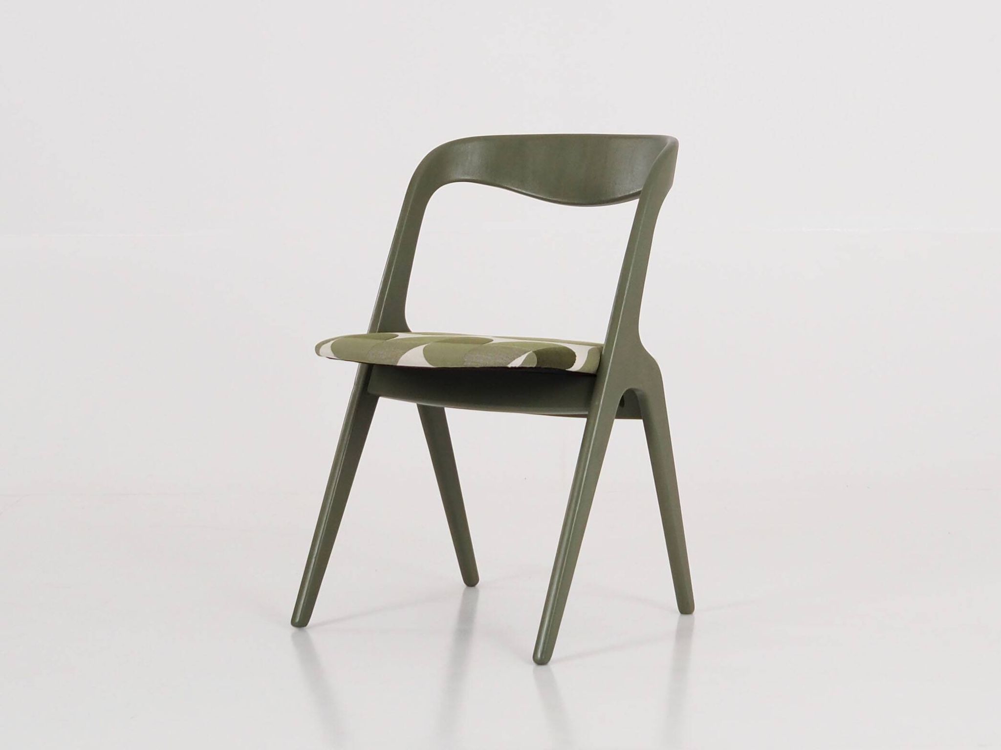 Chaise verte, design danois, années 1970, production : Danemark