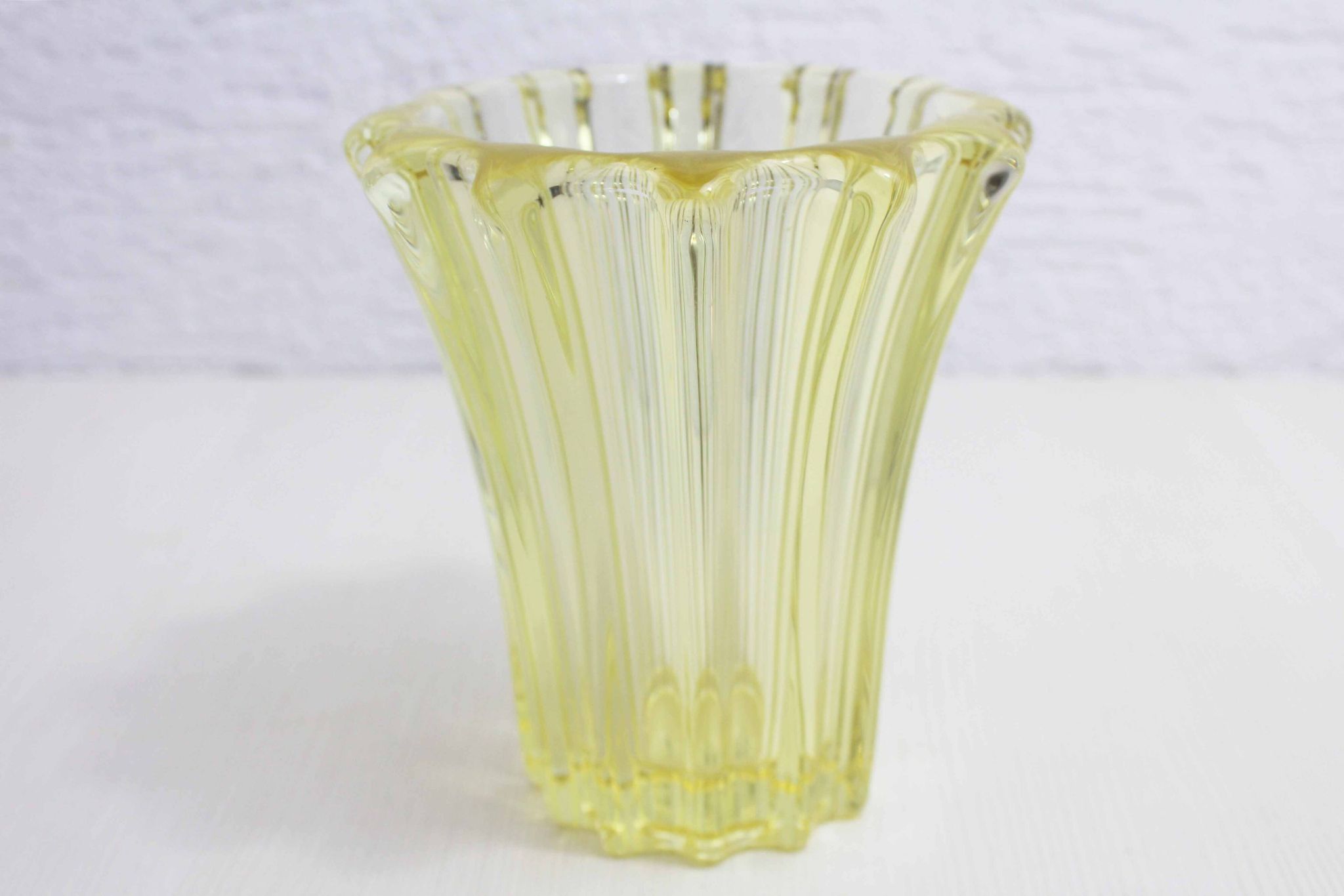 Vase Art Deco Pierre D'Avesn jaune