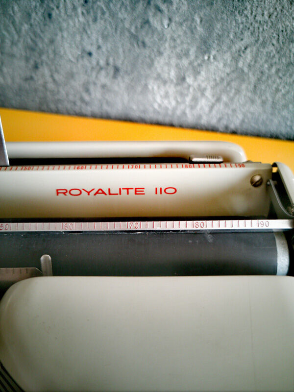 Royalite 110 typewriter