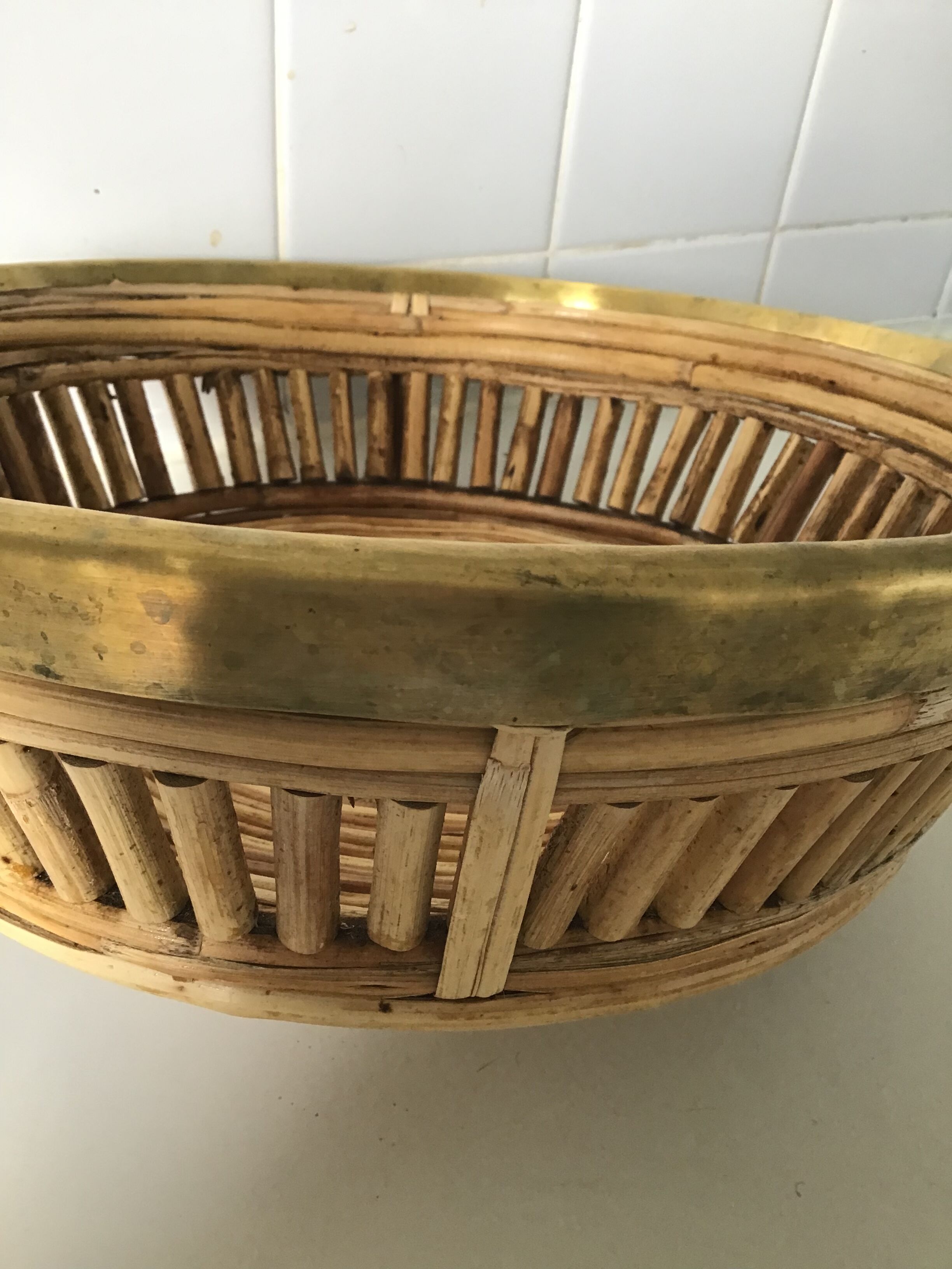 Coupe en rotin bode de laiton dore vintage des années 60