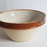 Large verned sandstone bowl or terrine with spout