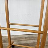 Light valet stand in beech