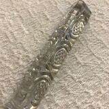 Crystal knife holder