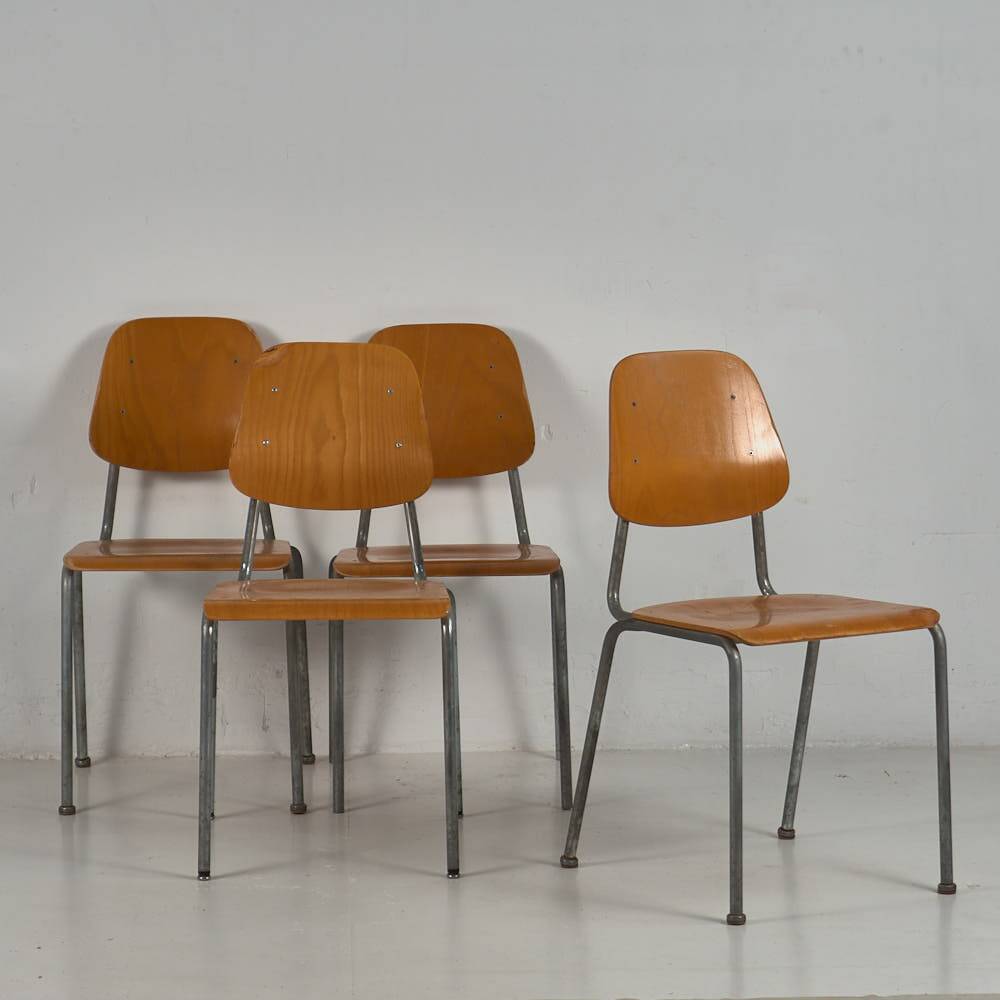 Vintage Industrial Chairs (c.1950). Set of 4 pieces