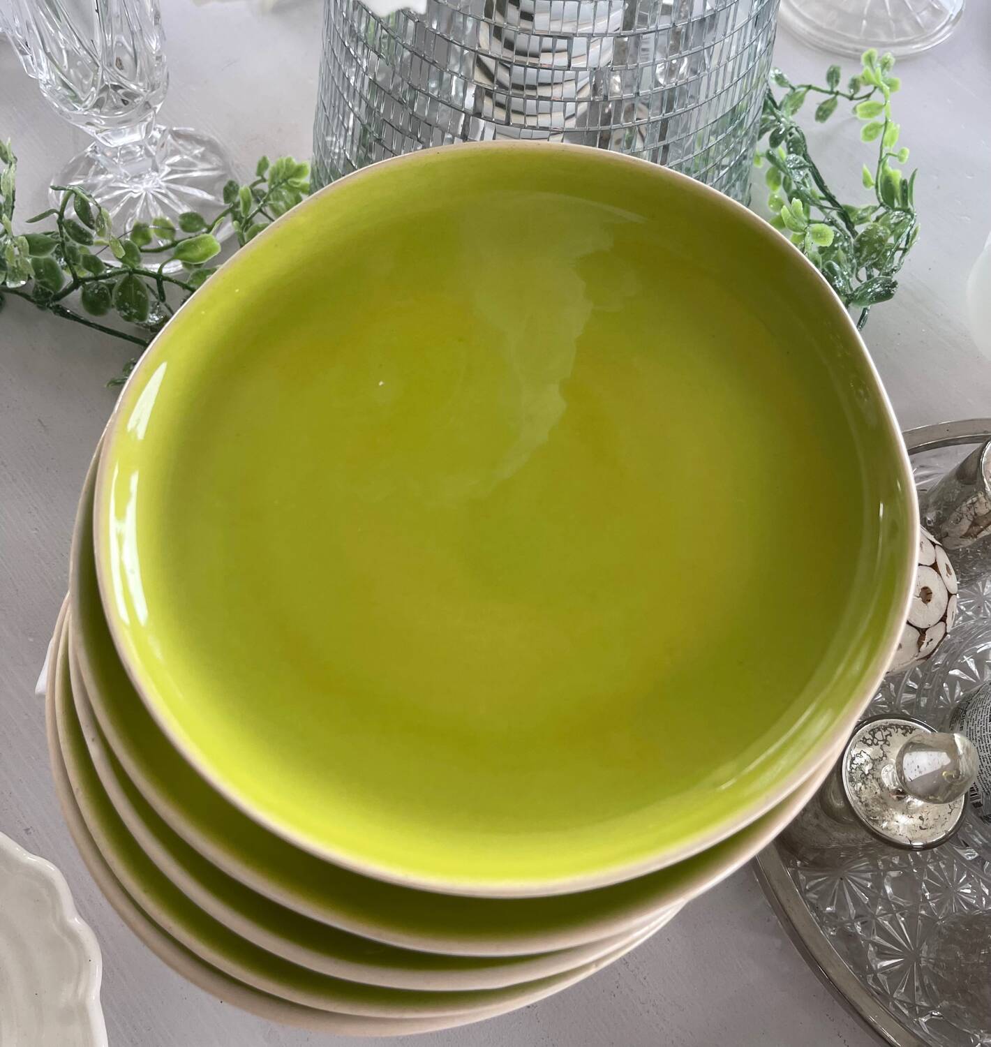 6 glazed ceramic dessert plates