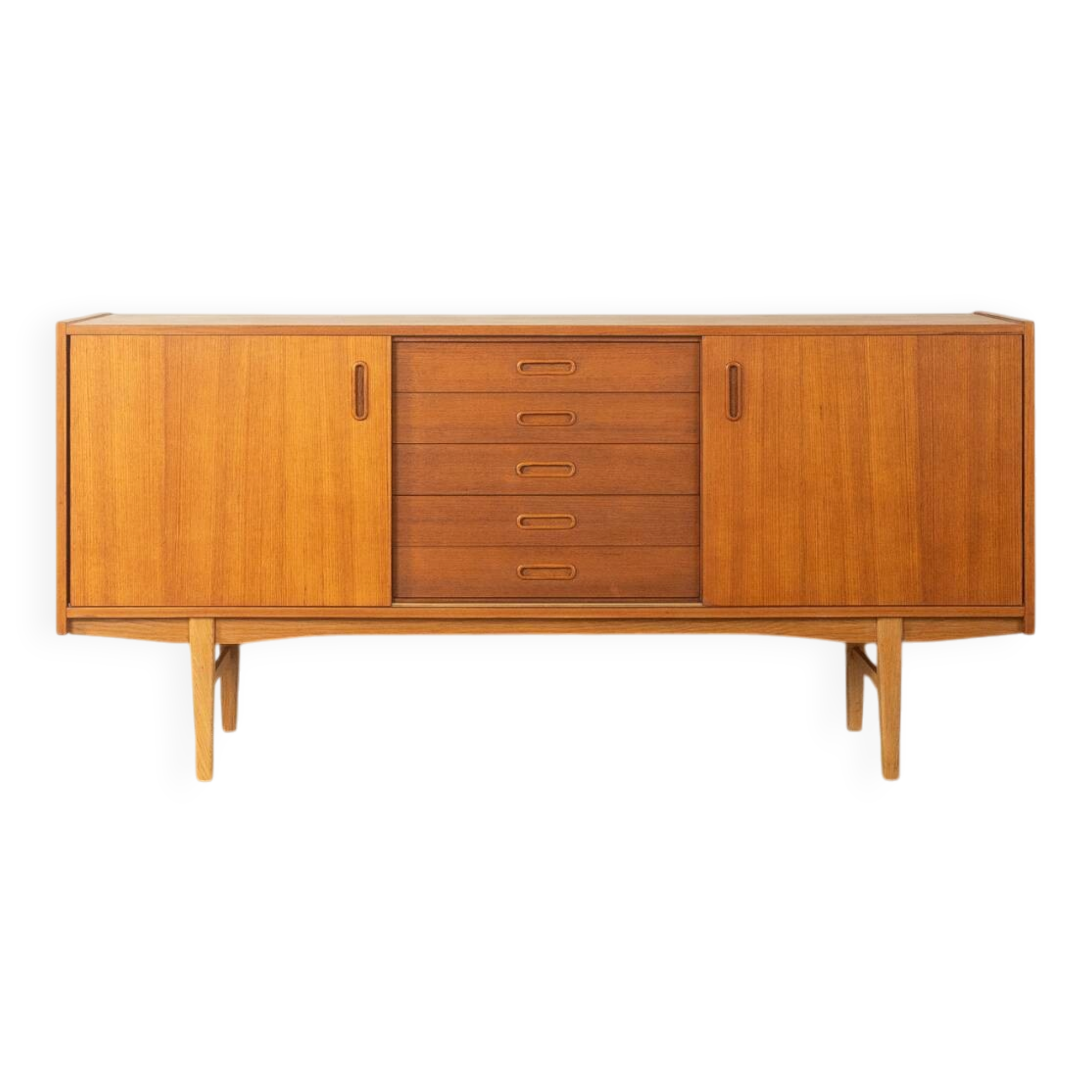 Elegant sideboard from the 1960s with Scandinavian design