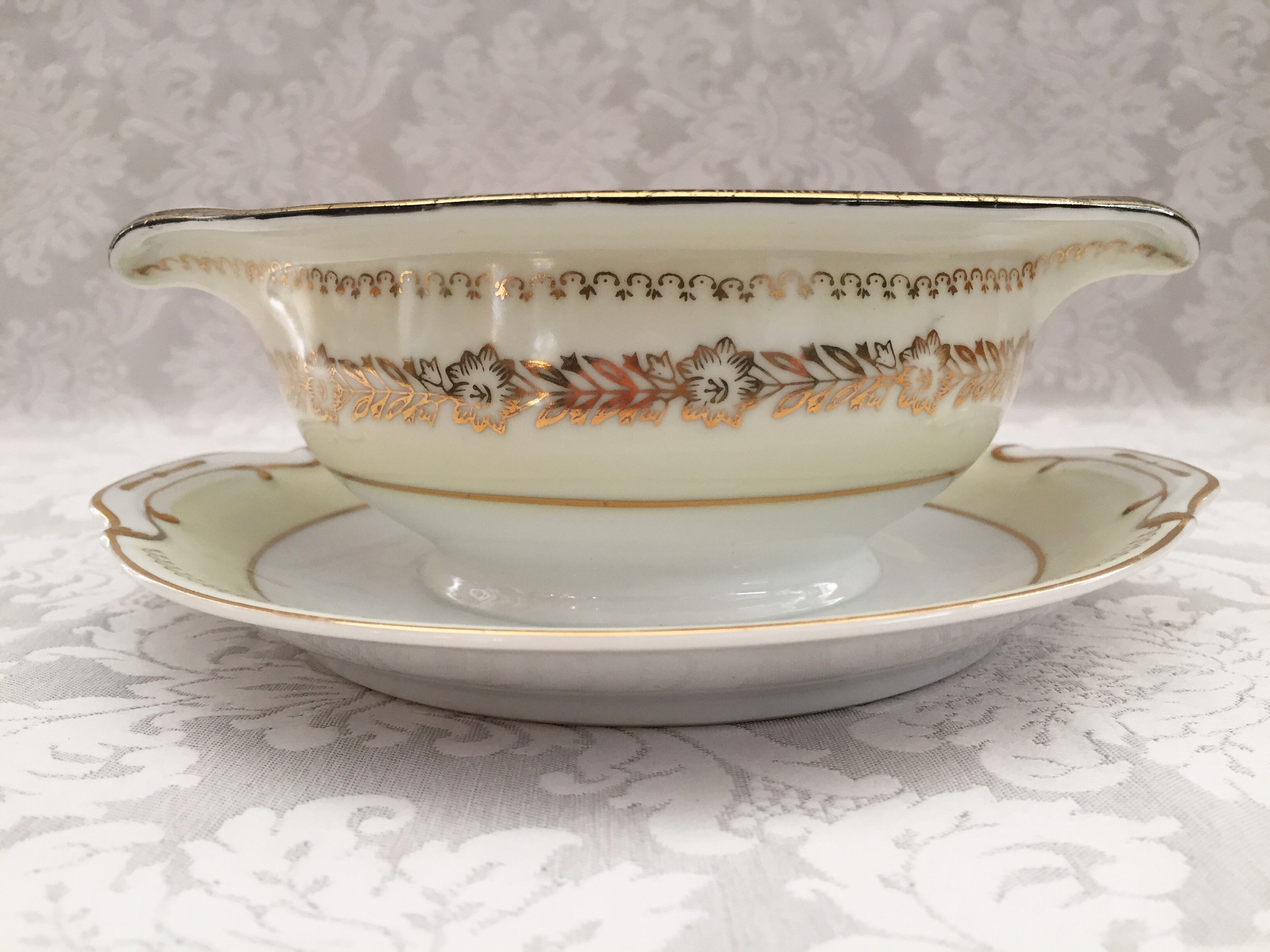 Old Louis XVI Style Luxury Porcelain Seam maker Made in Japan