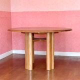 Round table in vintage solid elm