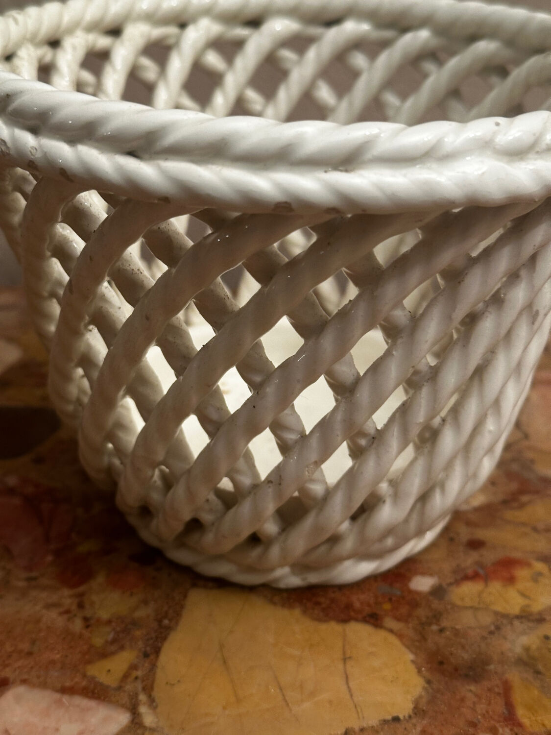 Vintage woven ceramic cache-pot