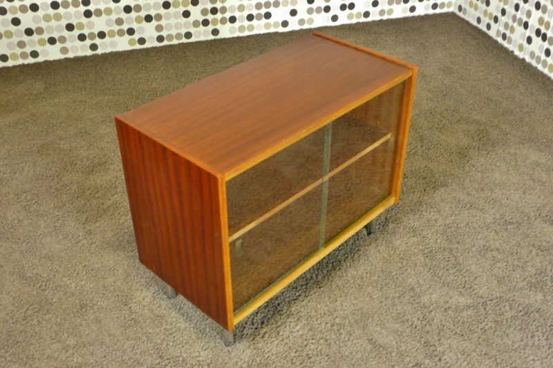 Showcase low shelf mahogany vintage 1960 / 1970