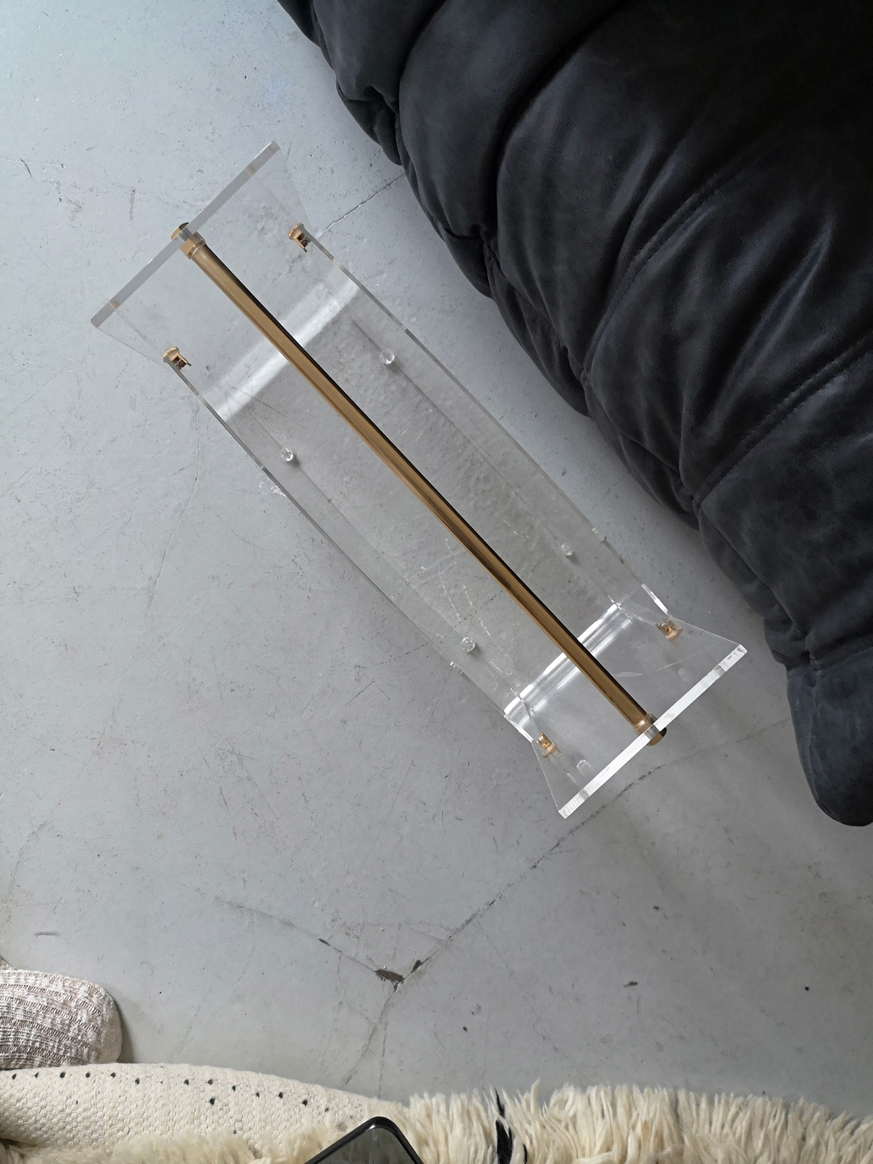 Magazine holder plexi and brass, David Lange, 1970