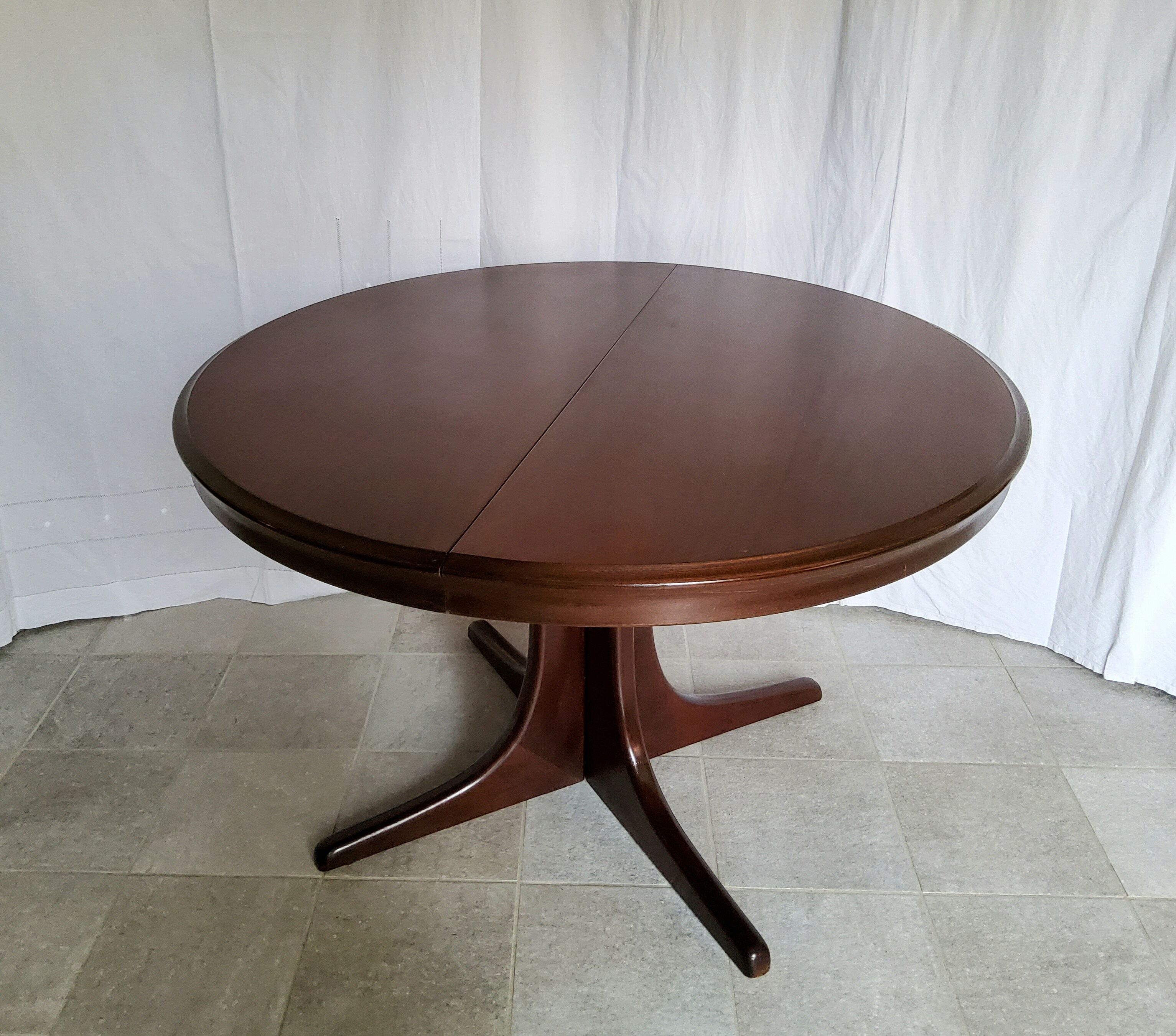 Table Baumann