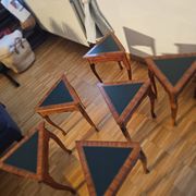 Coffee table divisible into 6 parts, very practical.