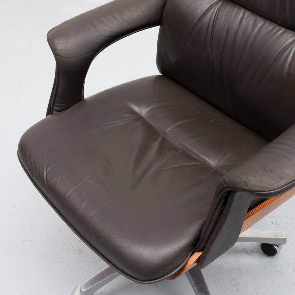 Chaise de bureau de direction des années 1970