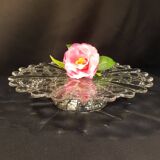 Presentation dish on glass foot