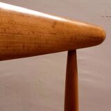 Chair 4103 by Hans Wegner