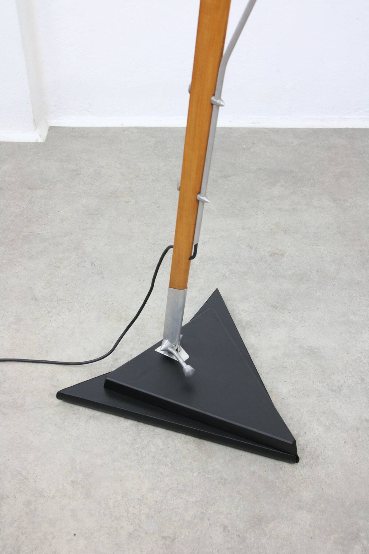 Mid-century italian aluminum & wood floor lamp with reflector