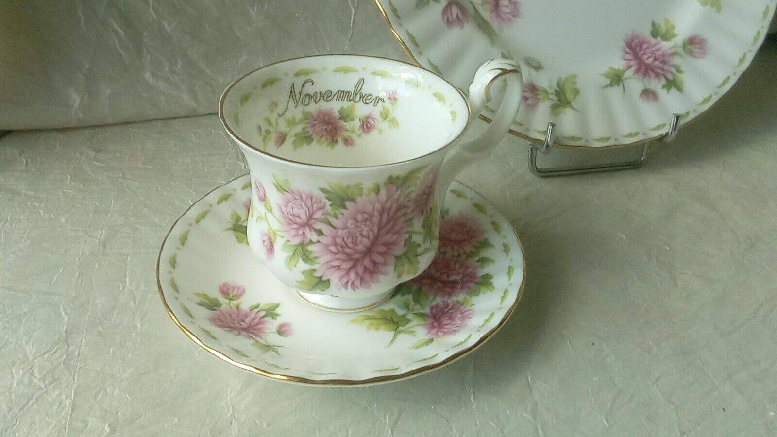 Coffee tea cup dessert plate november royal albert chrysantheme decor