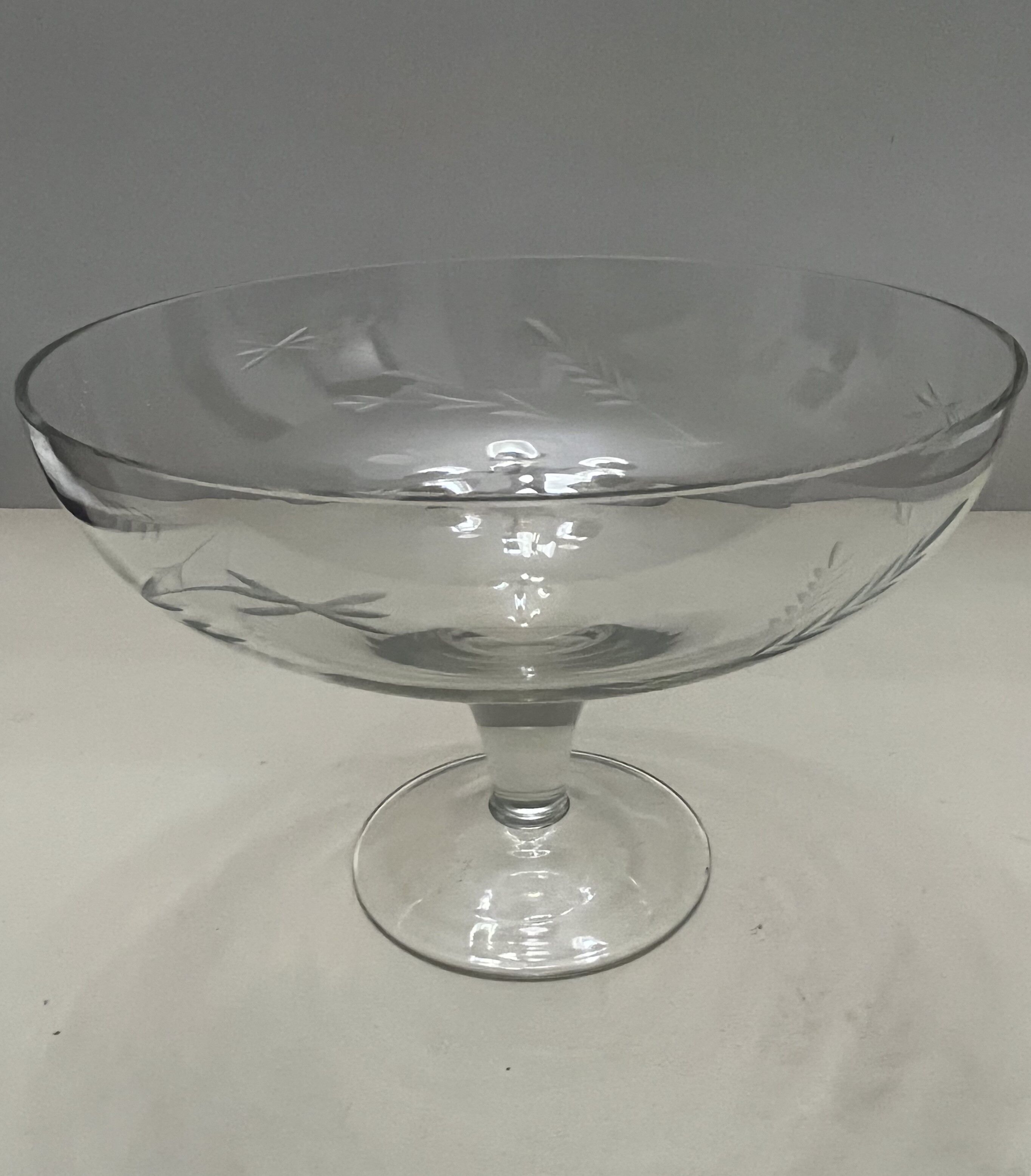 Chiseled glass cup