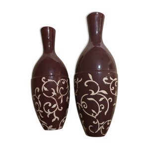 Paire de vases volutes