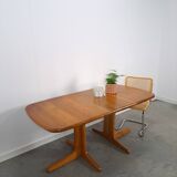Teakhouten uitschuifbare eettafel