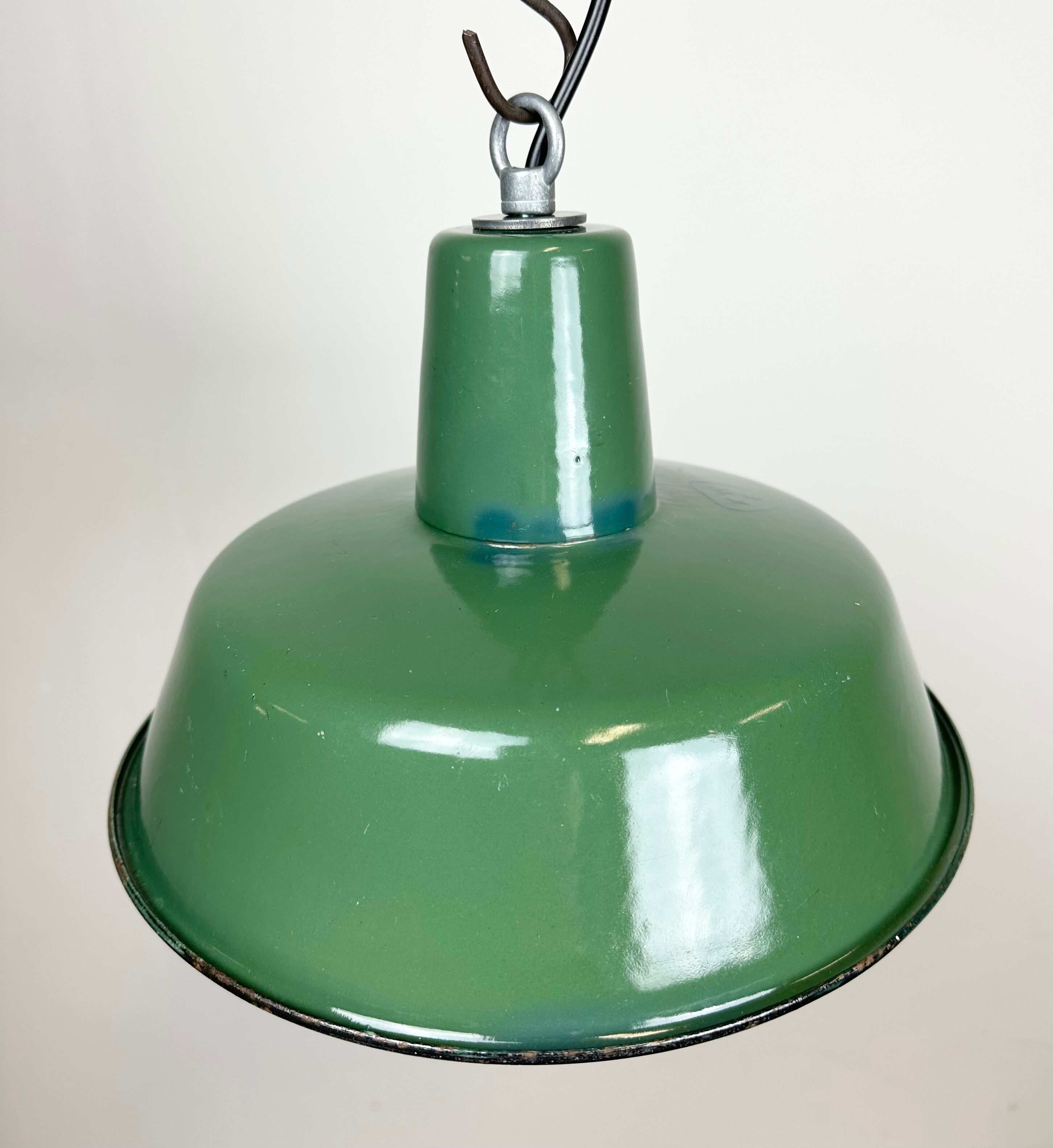 Industrial green enamel pendant lamp, 1960s