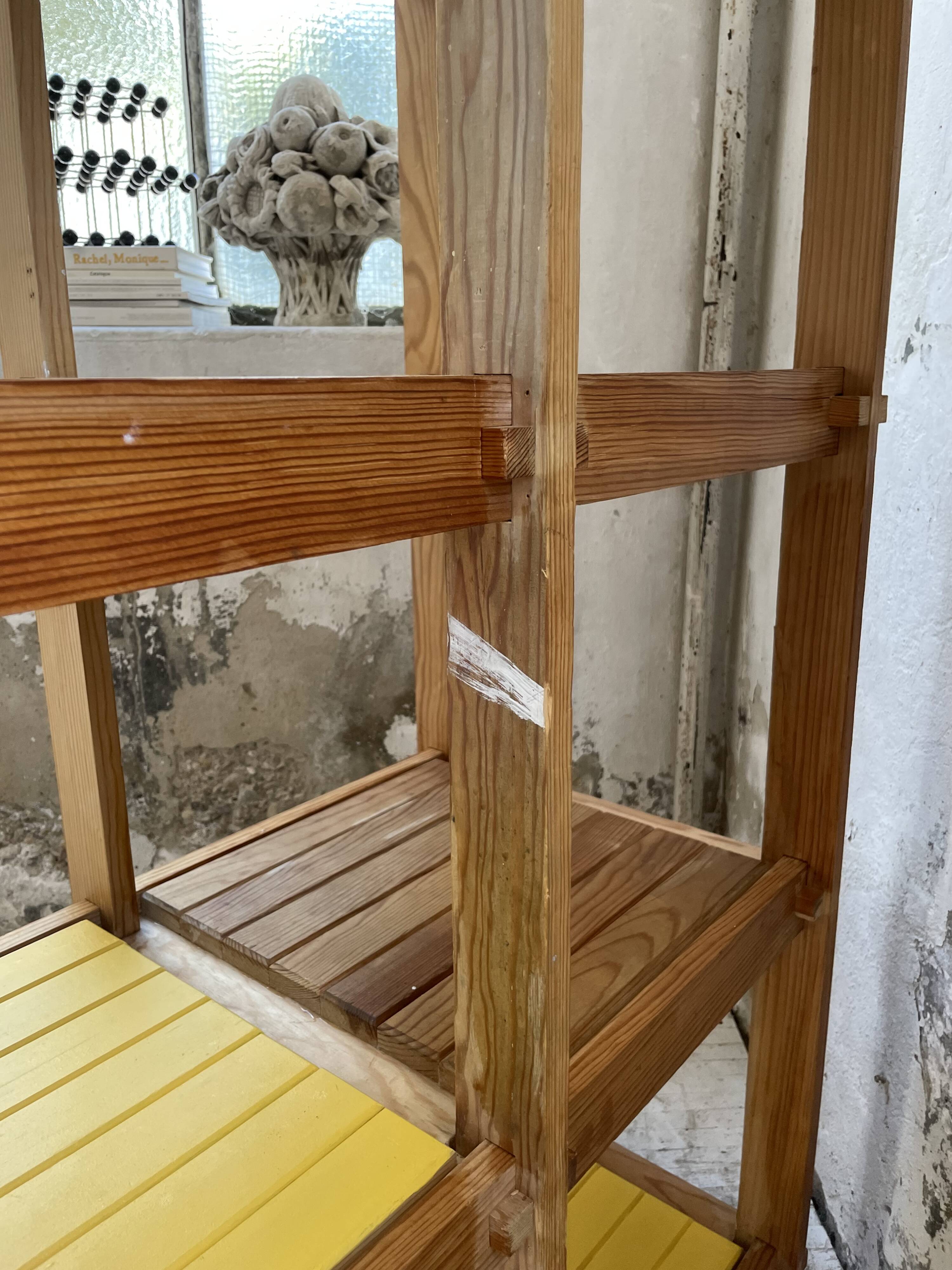 Bauhaus Maison Regain yellow white shelf