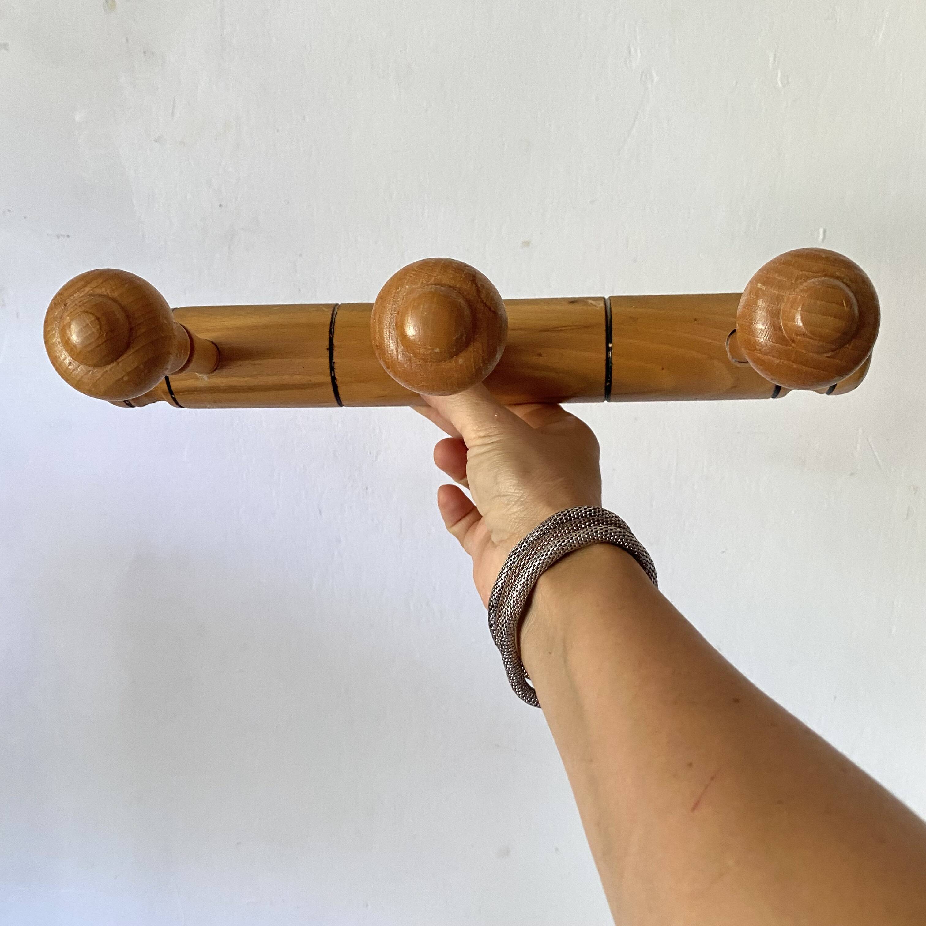 Porte manteau en bois tourné