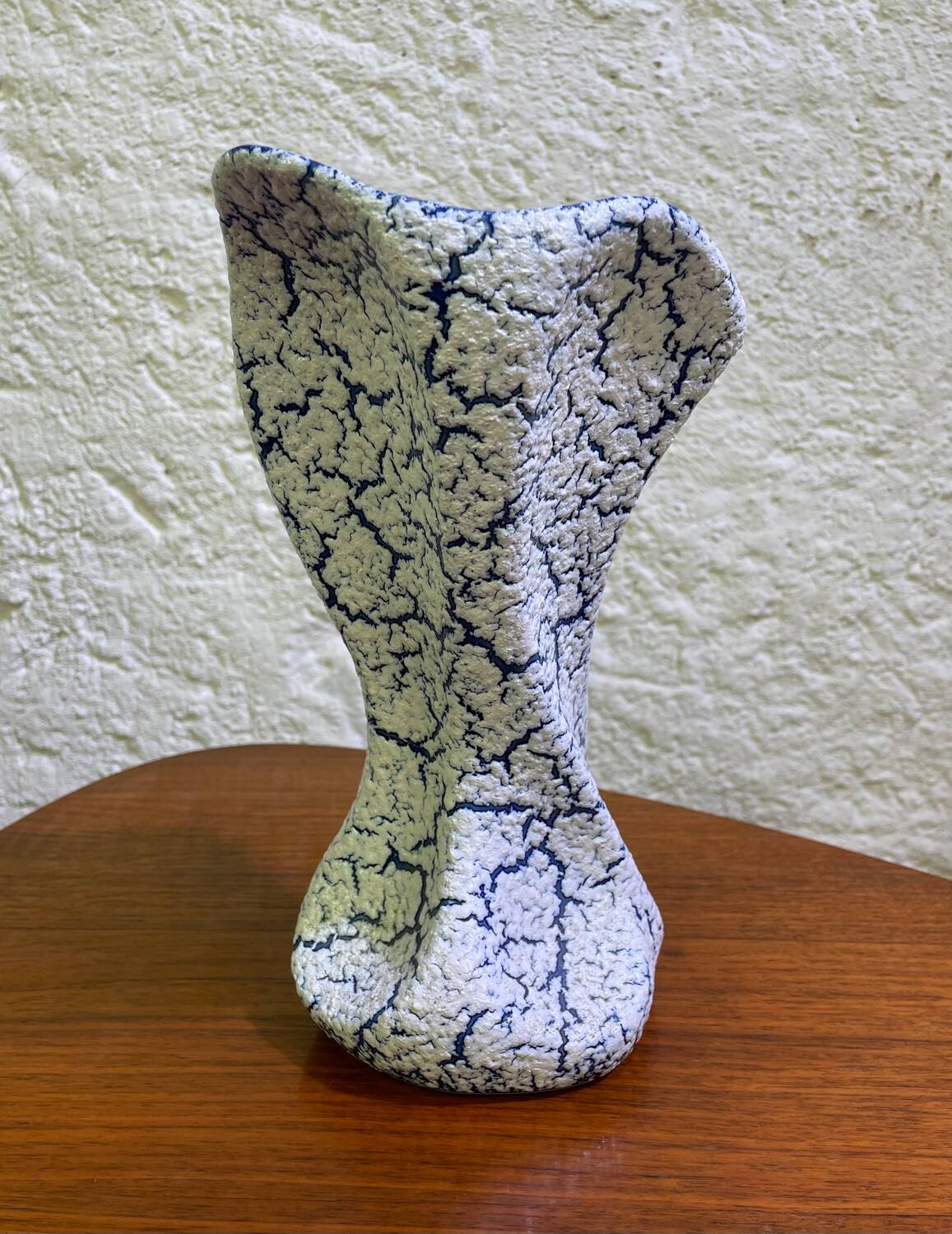 Blue and white crisp vase from the 70s