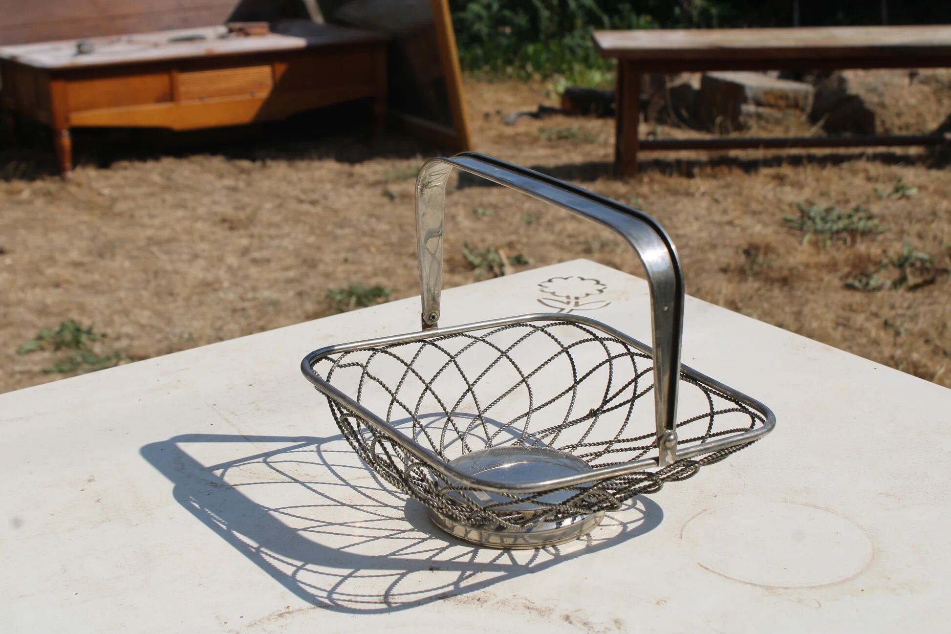 Vintage silver twisted metal basket – Foldable handle