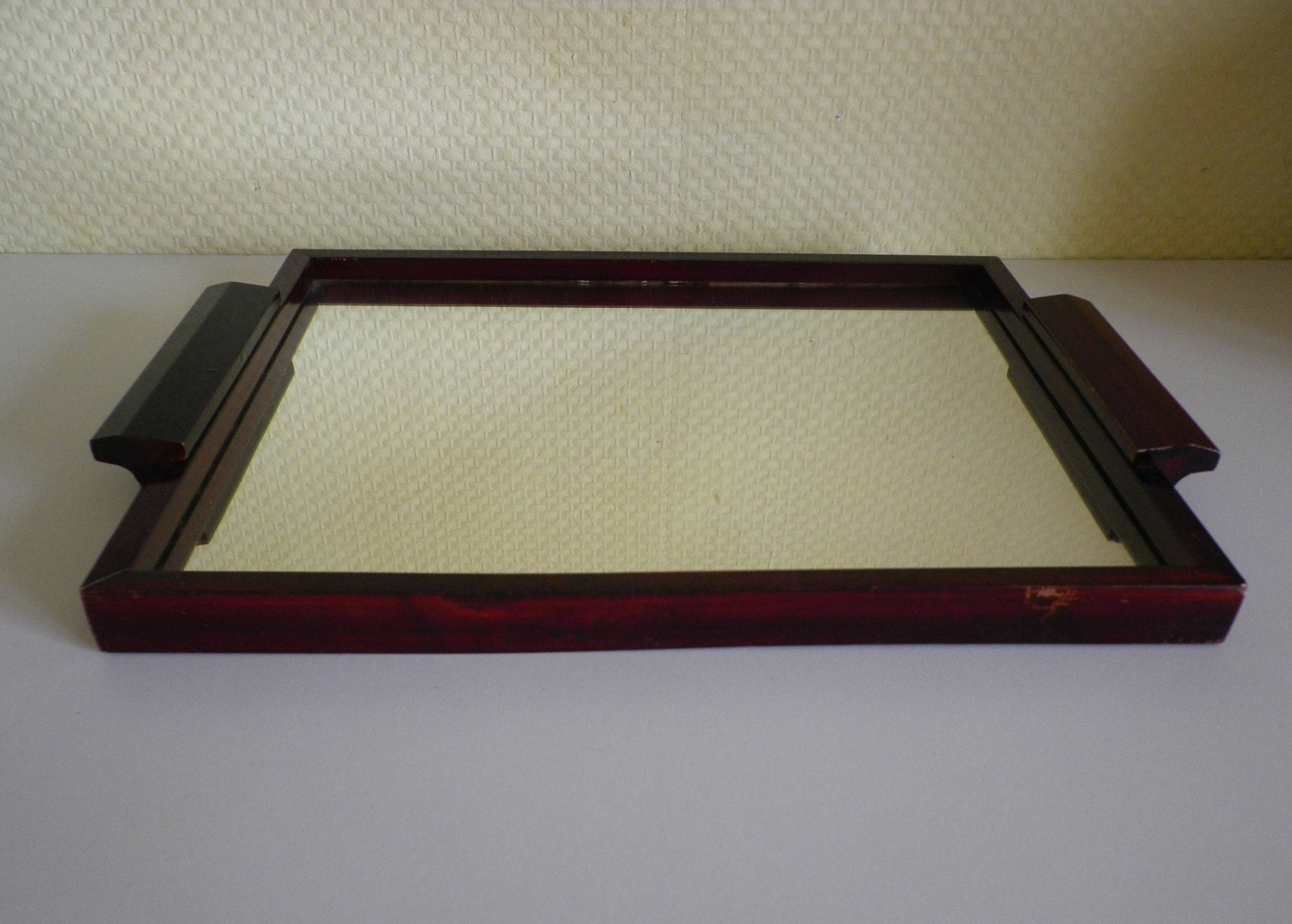 Serving tray with mirror