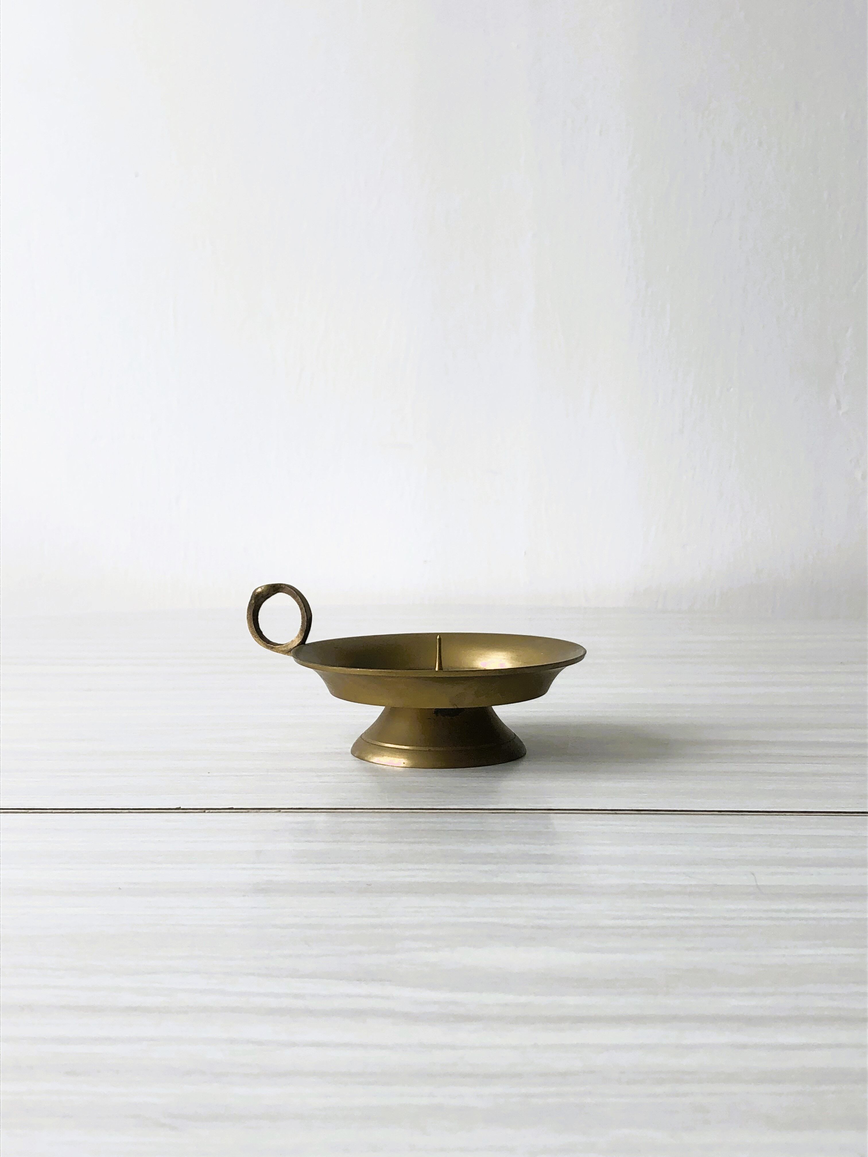 Copper spade candle holder covered with a golden film - handle small ring - for candle with rod