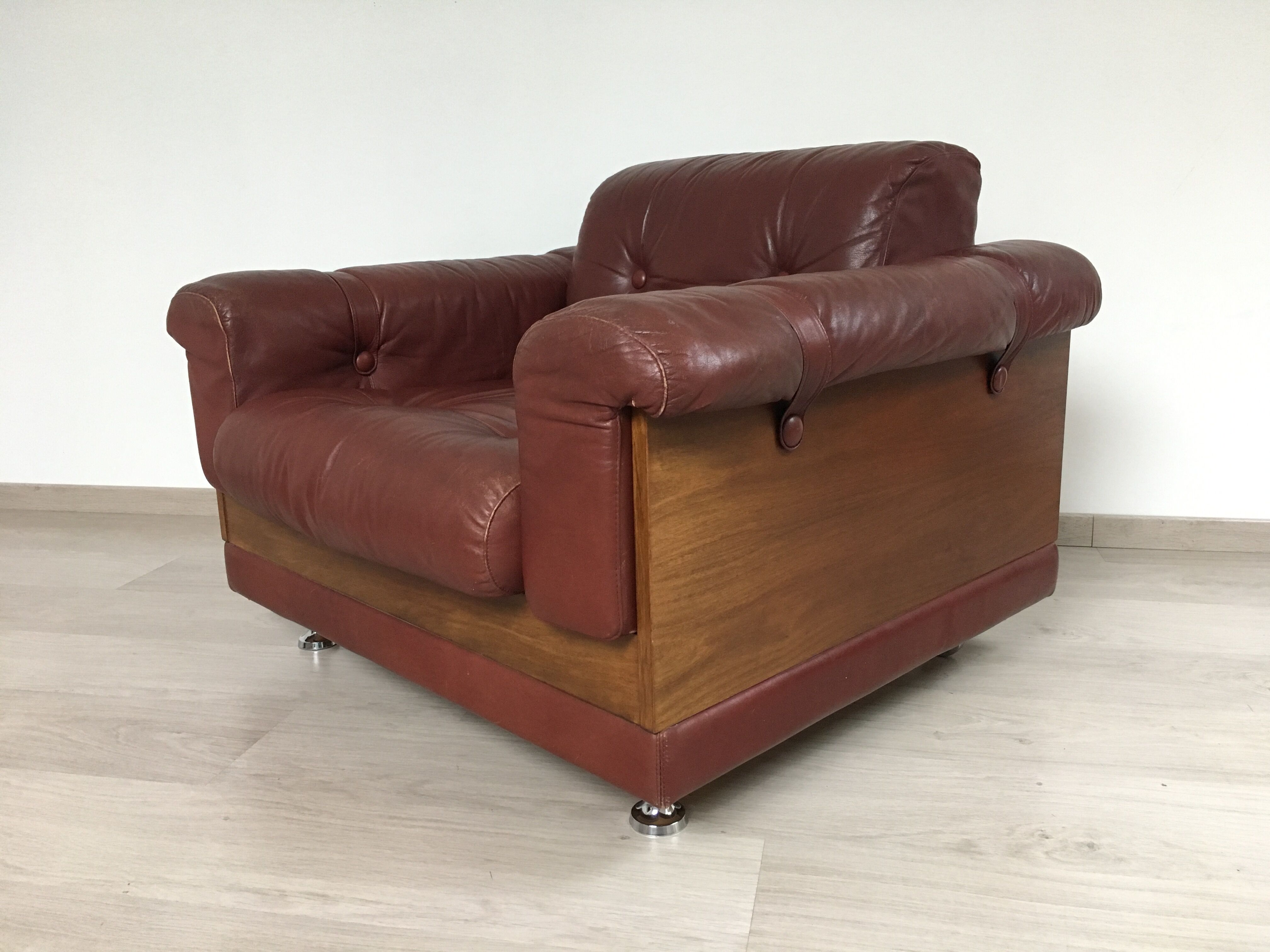 Leather armchair design, 60s