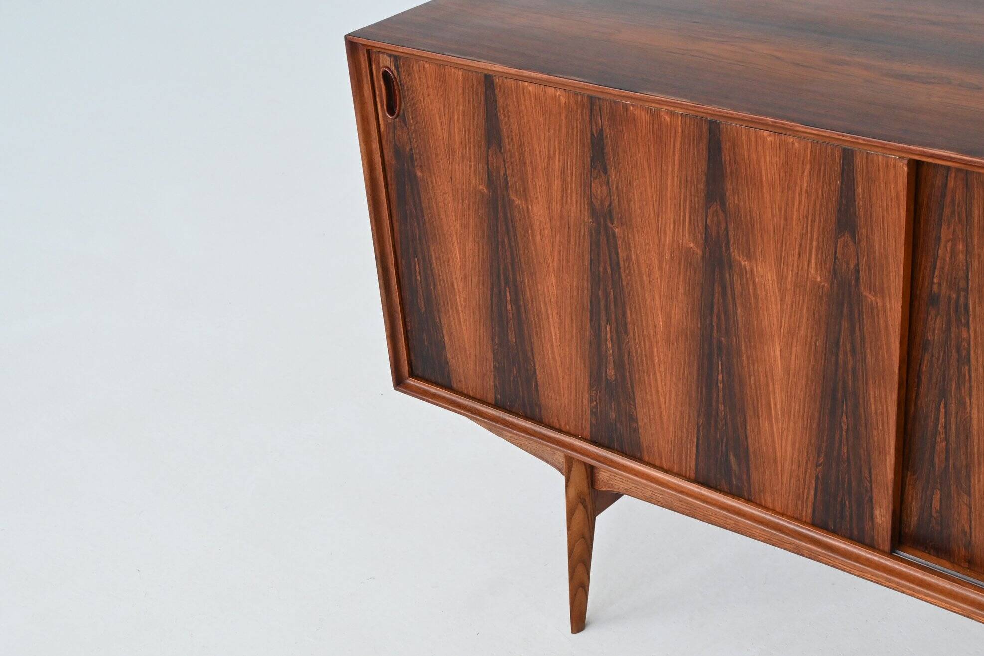 Oswald Vermaercke 'Paola' sideboard rosewood V Form Belgium 1960