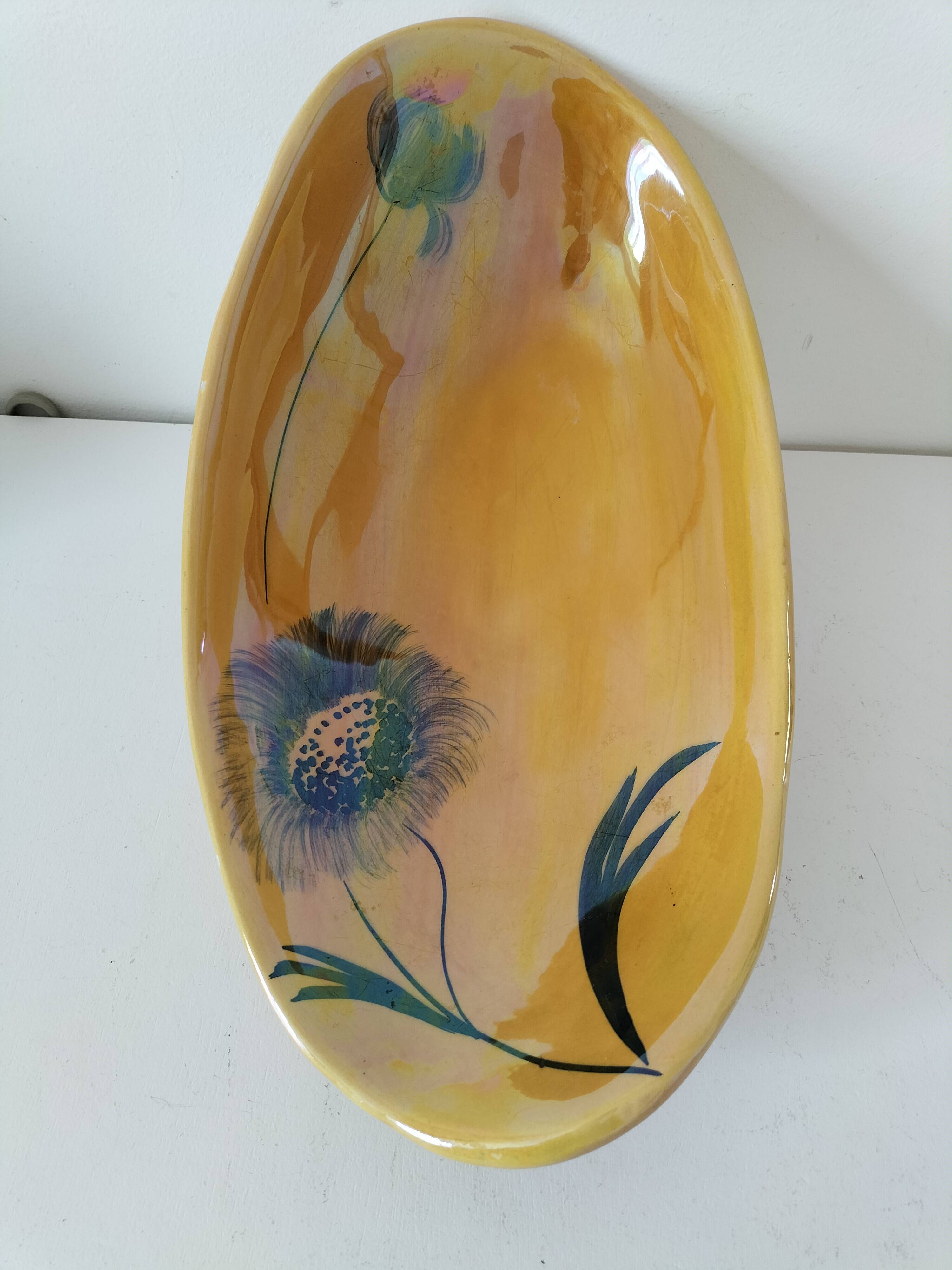 Vintage navette cup by Socram – stylized floral decoration, iridescent caramel