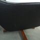 Fauteuil pivotant en similicuir noir provenant de Suède