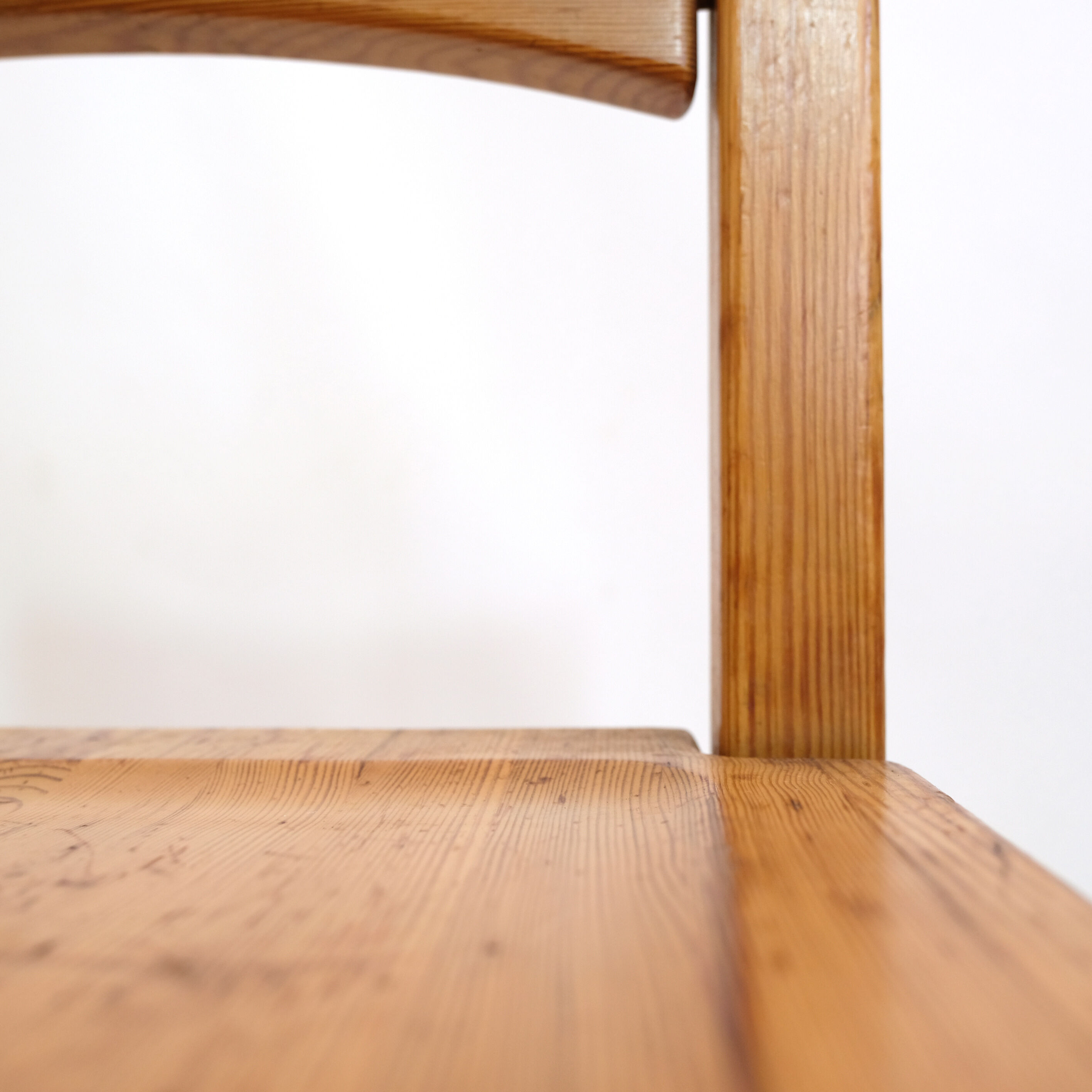Pair of Hongito chairs by Ilmari Tapiovaara, 1960s-1970s.