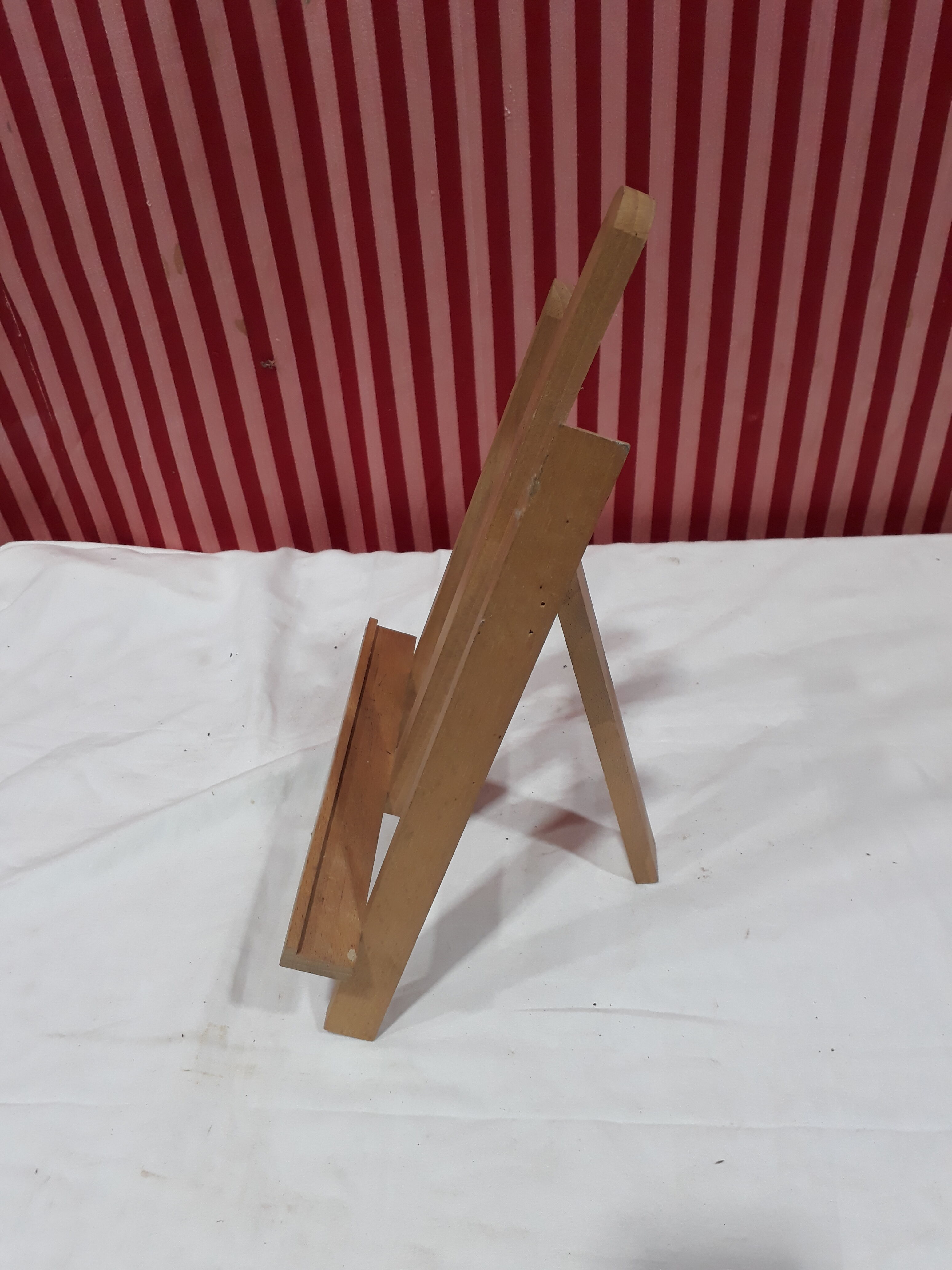 Wooden easel