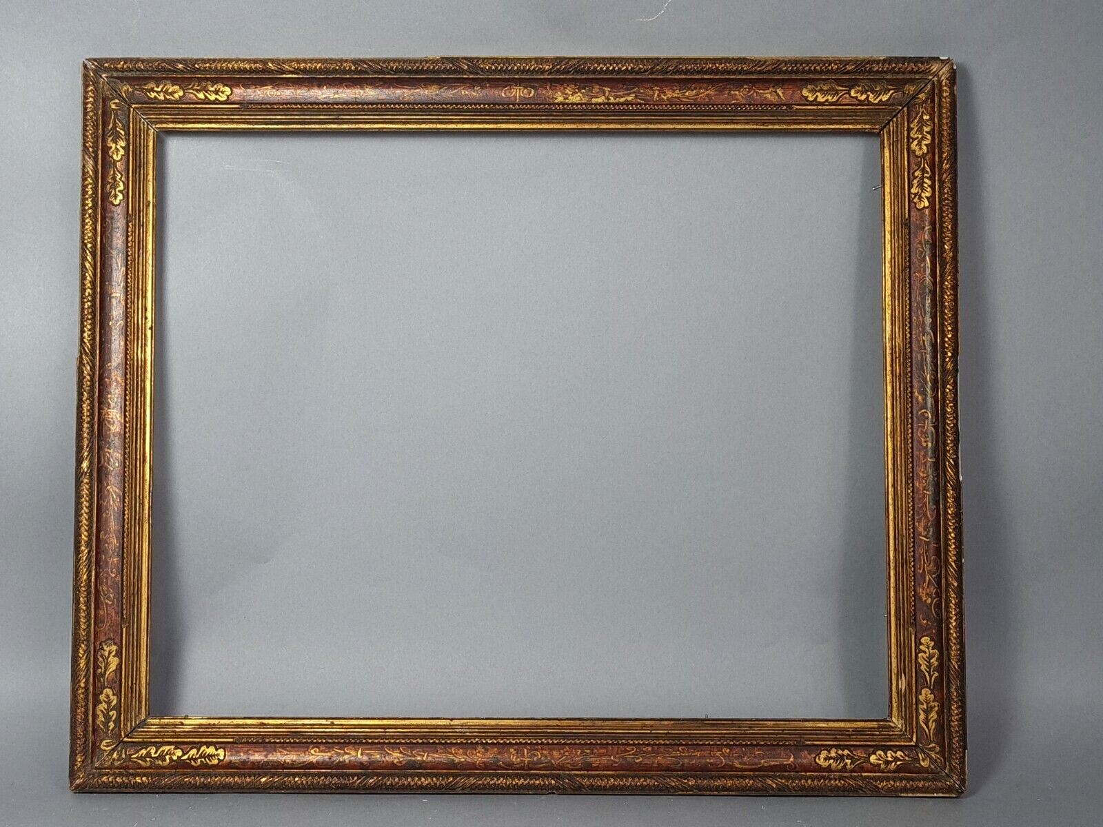 Old Italian frame gilded polychrome wood 47x39 cm, foliage 41x33 cm SB