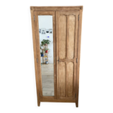 Armoire en bois massif restaurée