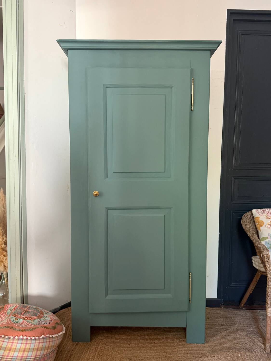 Solid wood cupboard