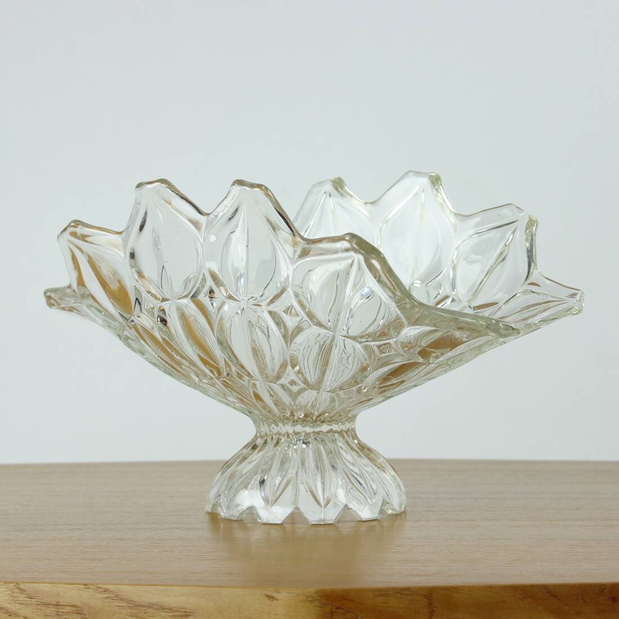 Large Pressed Glass Bowl, Tulip Collection Hermanowa Hut, 1957