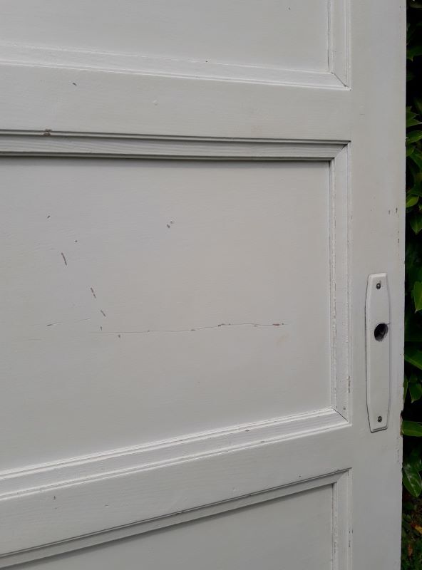Porte vintage panneautée