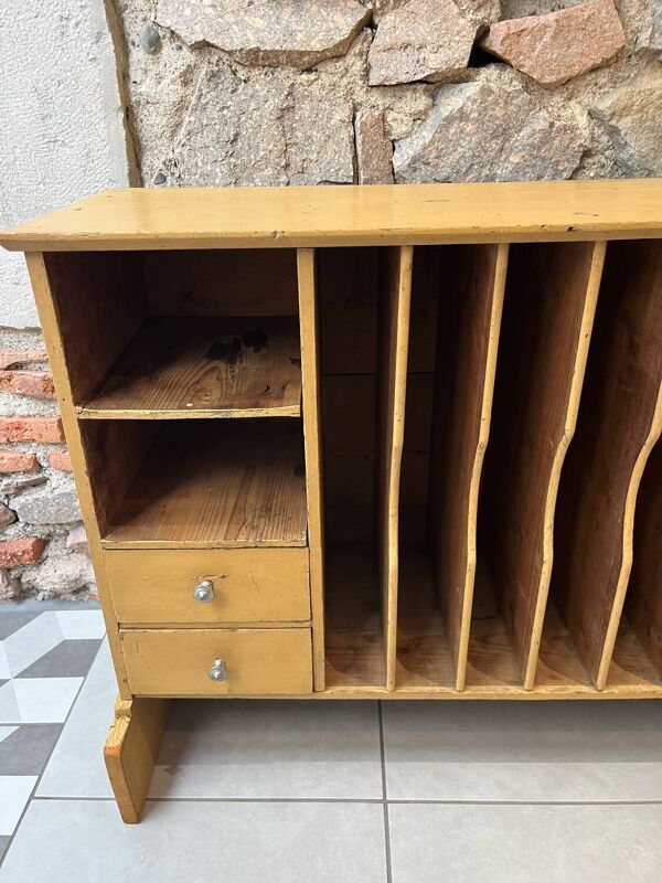 Meuble de métier à casier de tri et tiroirs