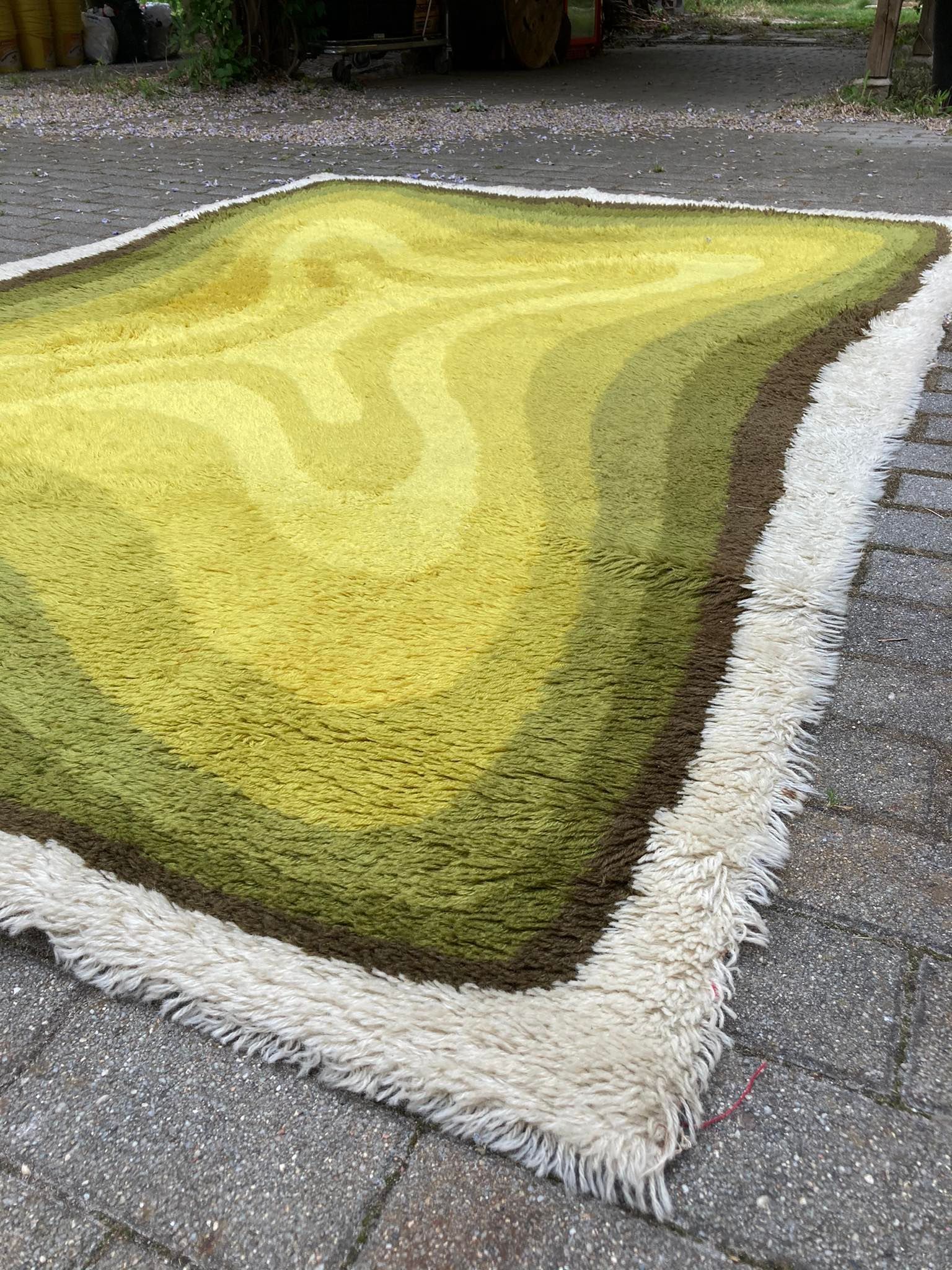 Bergoss wool rug 1970