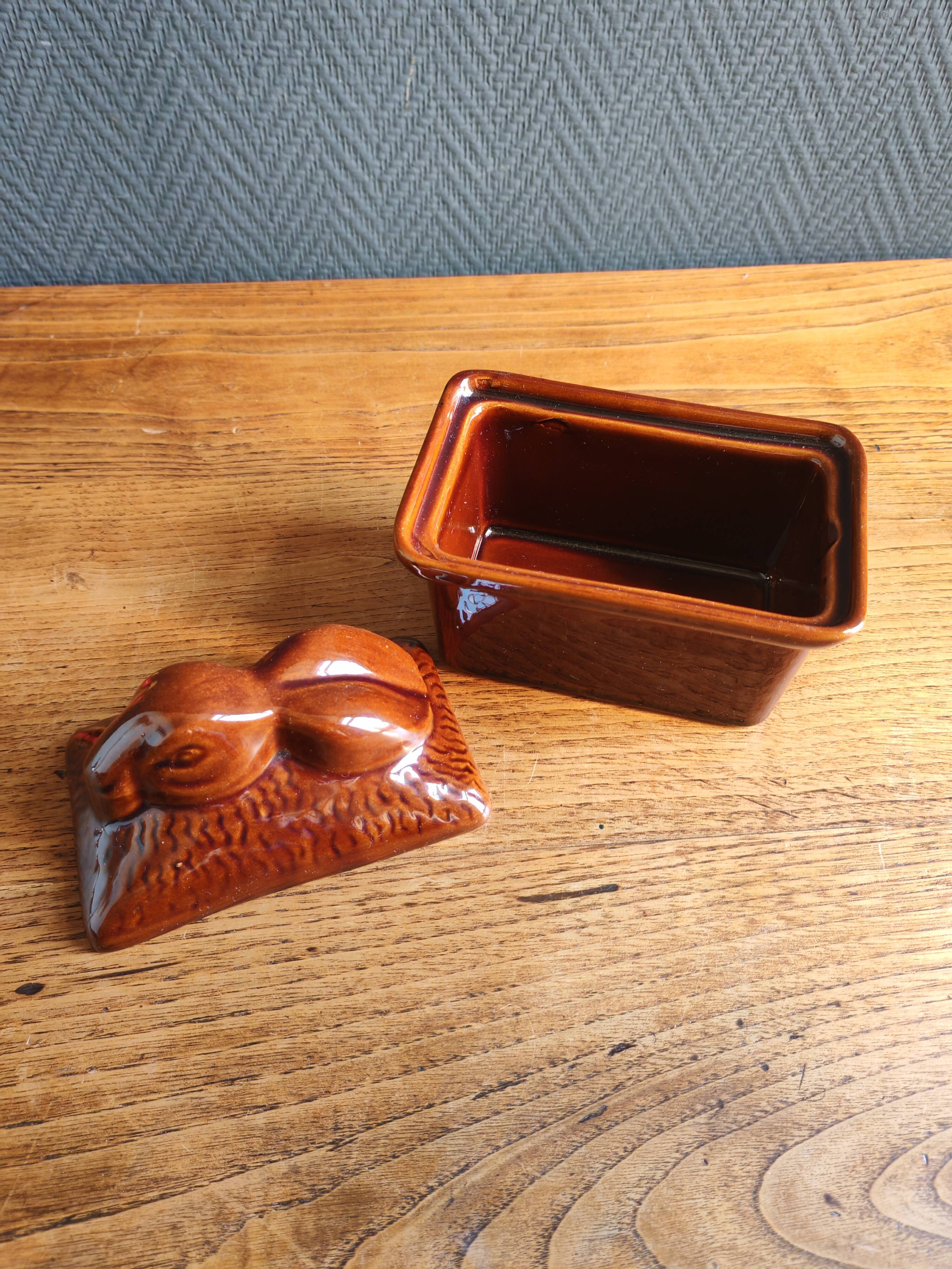 Vintage Rabbit Terrine in Glazed Ceramic - Brown Barbotine