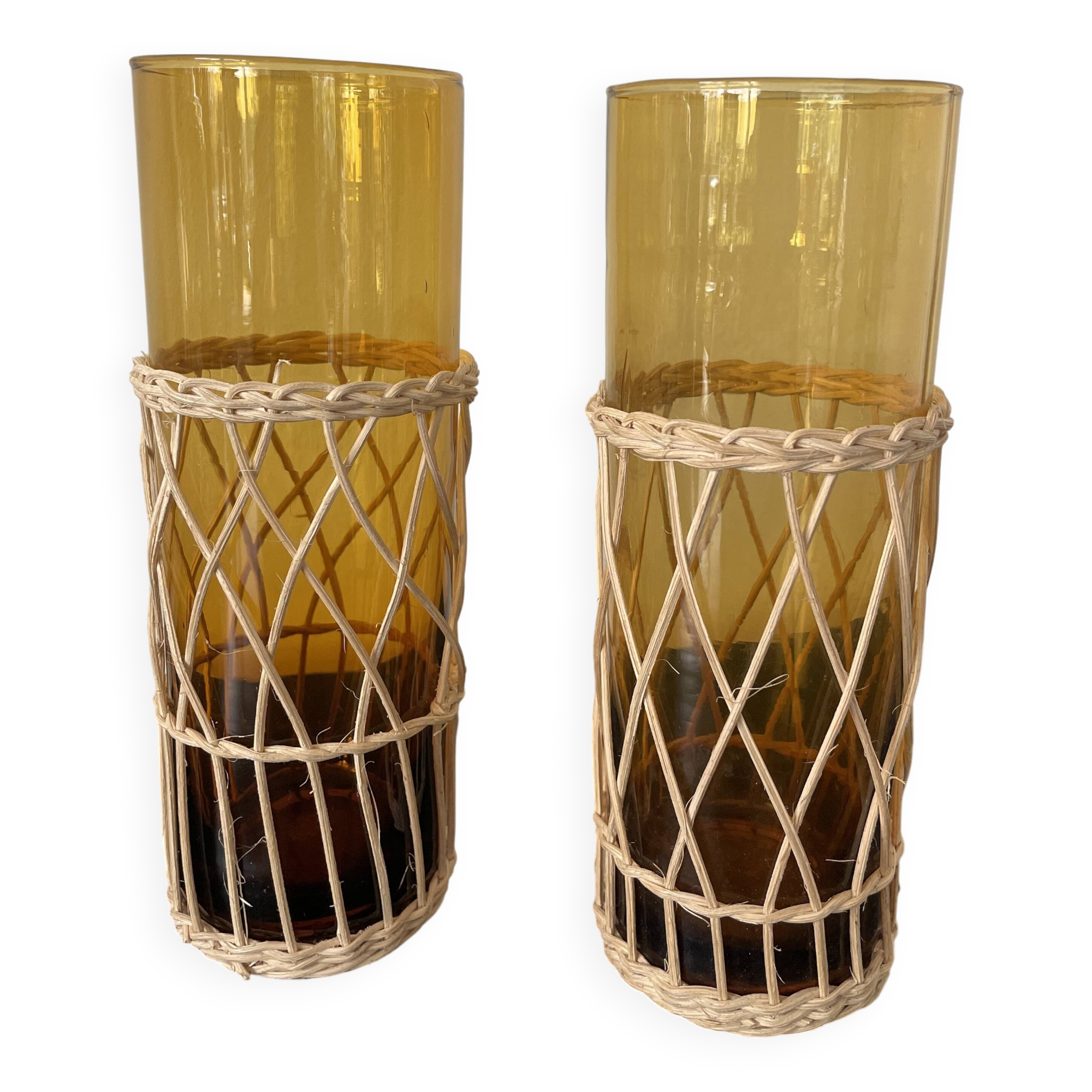 Set of 2 smoked orangeade glasses in woven wicker